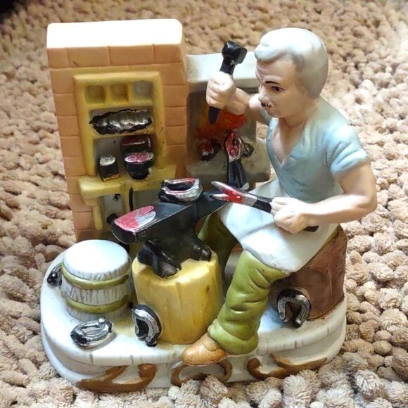 New Ceramic Blacksmith Figurine Anvil Tongs Hammer Horseshoe Fire Furnace Forge - Picture 1 of 11